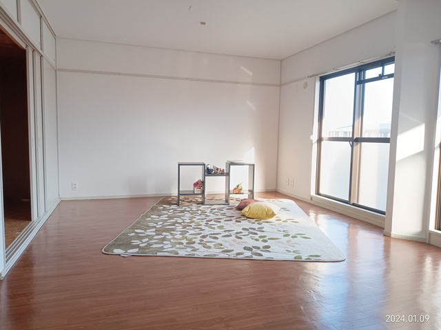 井口台サンハイツの居間・リビング