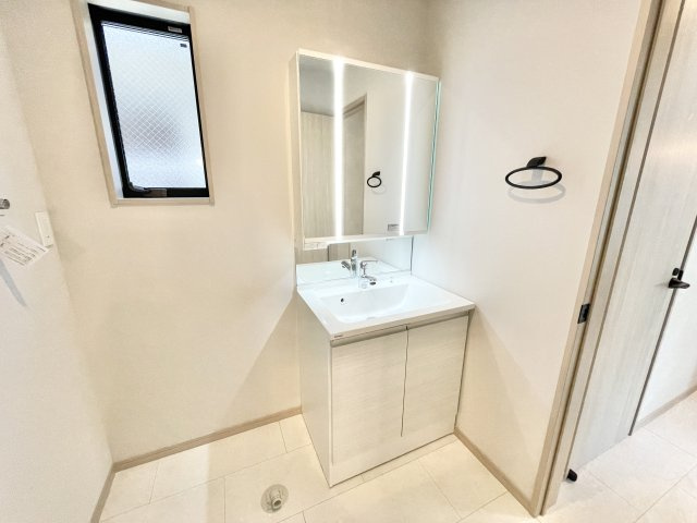 枚方市大峰元町2丁目　新築未入居の独立洗面台|独立洗面化粧台付き