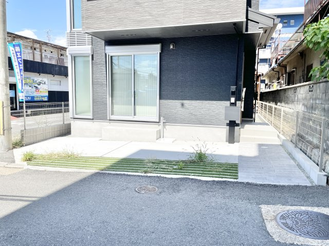 枚方市大峰元町2丁目　新築未入居の駐車場|駐車場があります