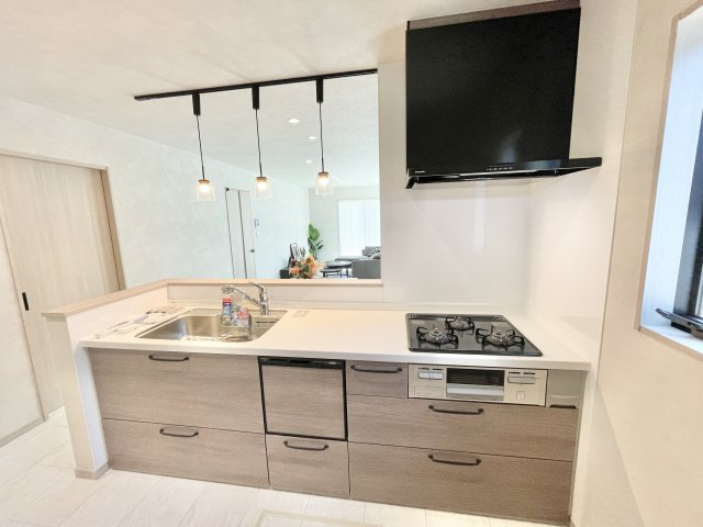 枚方市大峰元町2丁目　新築未入居のキッチン|きれいなキッチンです