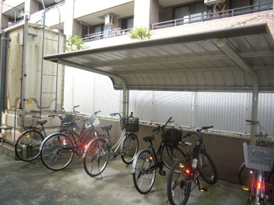 【その他】 | レオパレスミヤⅡ | 駐輪場　原付＆自転車のみ駐輪可能