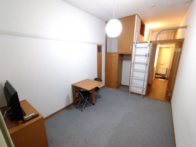 【居間・リビング】 | レオパレスミヤⅡ | 1階はフローリング仕様です。