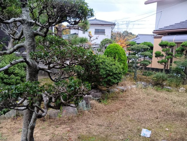 【庭】