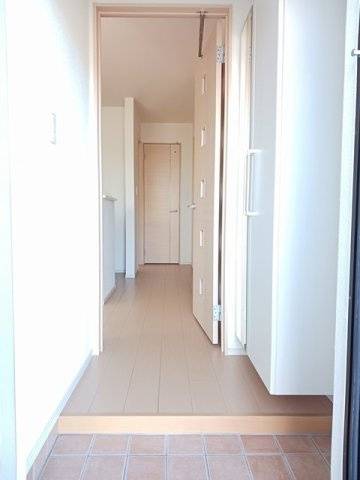 エー　エンジェルの玄関|シンプルで使いやすい玄関です