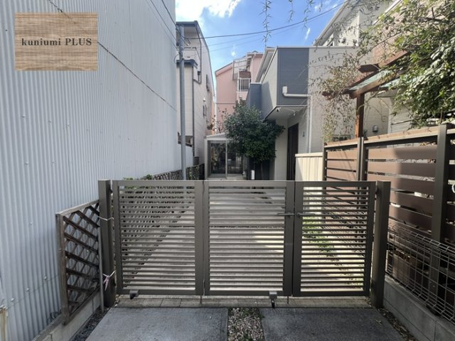 大阪市住之江区粉浜1丁目のエントランス