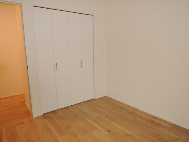 シャネル　メゾンの洋室