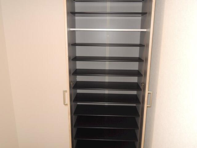 シャネル　メゾンの収納