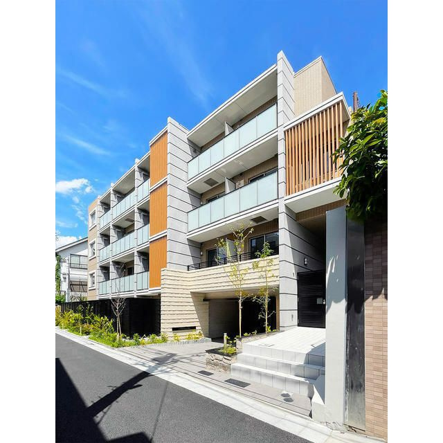 コンフォリア・リヴ東中野の外観