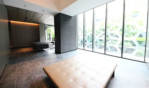 ＲＪＲ堺筋本町タワーのエントランス