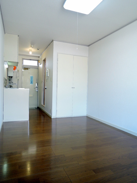 エステート目黒の居間・リビング|★明るいフローリングお部屋です★