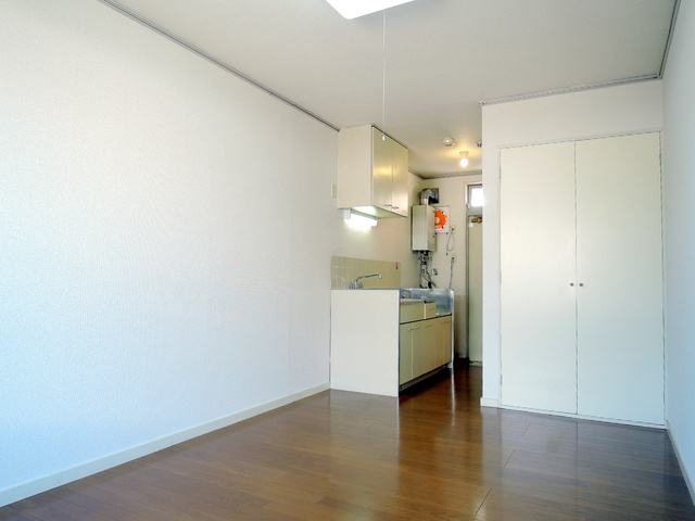 エステート目黒の居間・リビング|★明るいフローリングお部屋です★