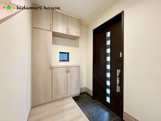 北区吉野町2丁目191番　新築戸建　ハートフルAの玄関