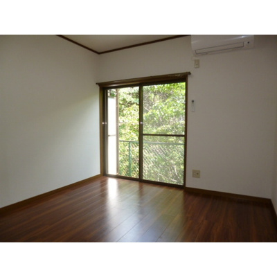 【居間・リビング】 | パール・レジデンス | 居間です