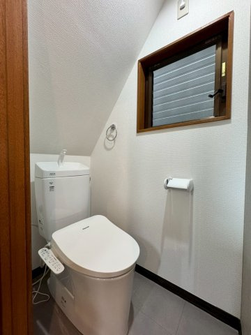 門真市岸和田3丁目の独立洗面台|トイレは二箇所ございます！