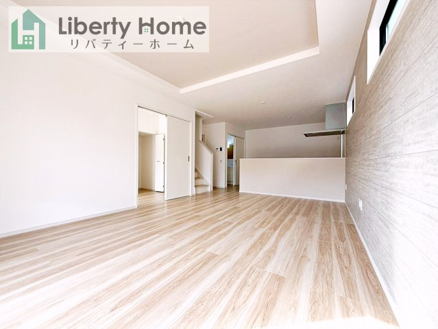 守谷市薬師台8期　新築戸建の居間・リビング