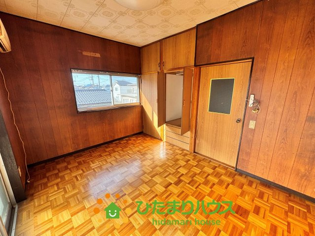 幸手市千塚　中古一戸建ての収納