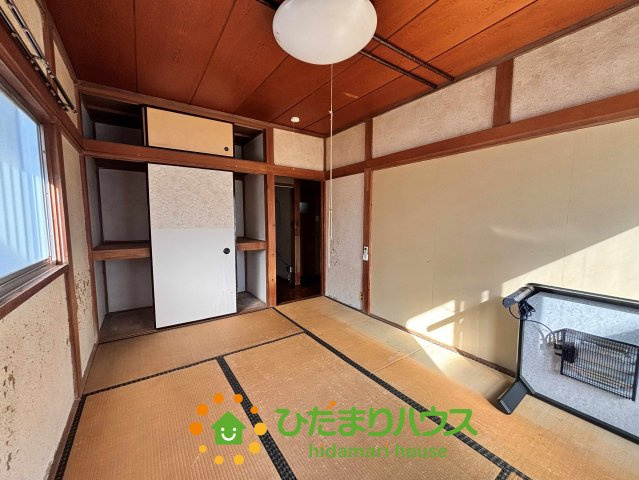 幸手市千塚　中古一戸建ての収納