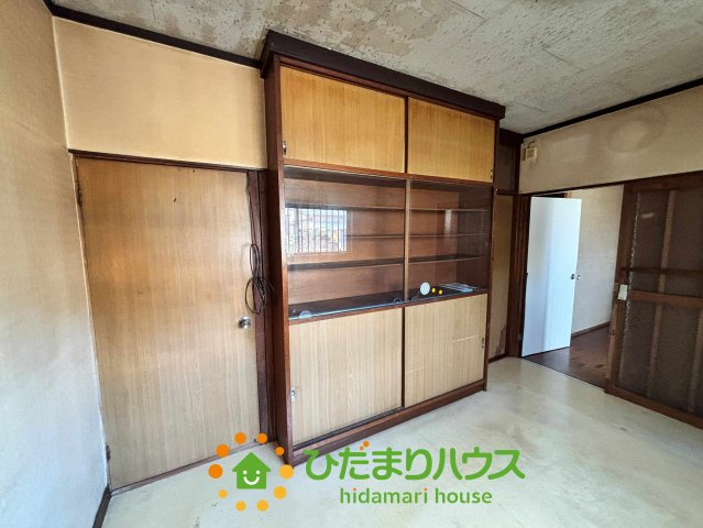 幸手市千塚　中古一戸建ての収納
