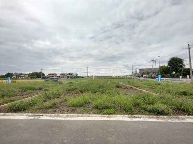 【前面道路含む現地写真】 | 川越市鴨田　全9区画　C区画 | 閑静な住宅地です
