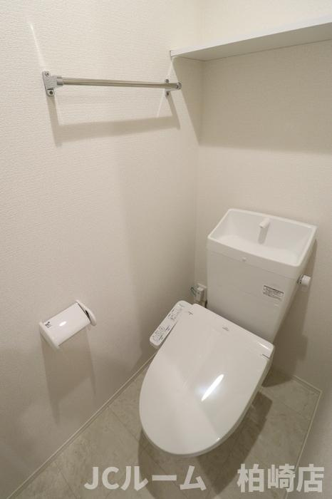 柏崎市豊町のアパートのトイレ