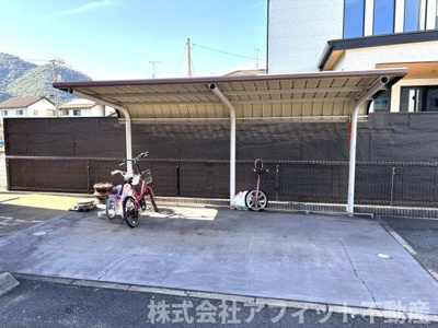 【その他共用部分】 | アプリコット・ハウス | 駐輪場