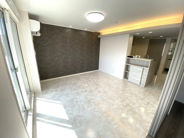 プレミア西条中央Ｂ棟のロビー