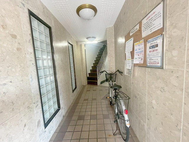 アークマンションのロビー