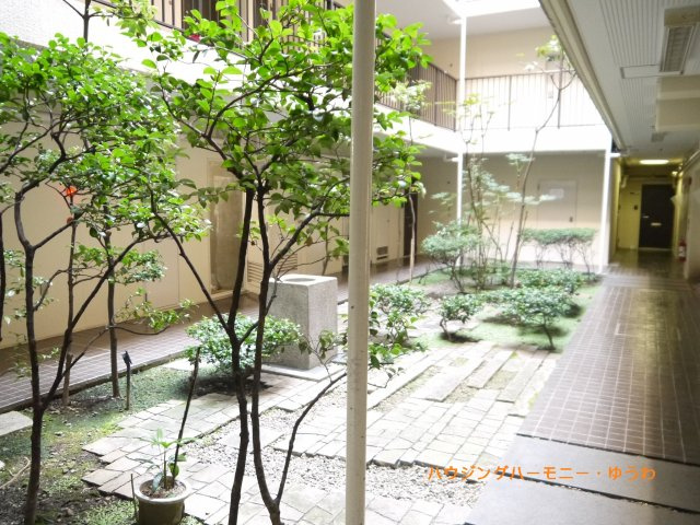 【その他共用部分】 | サンコート池袋 | １階には、中庭があります！開放感・清潔感があります！