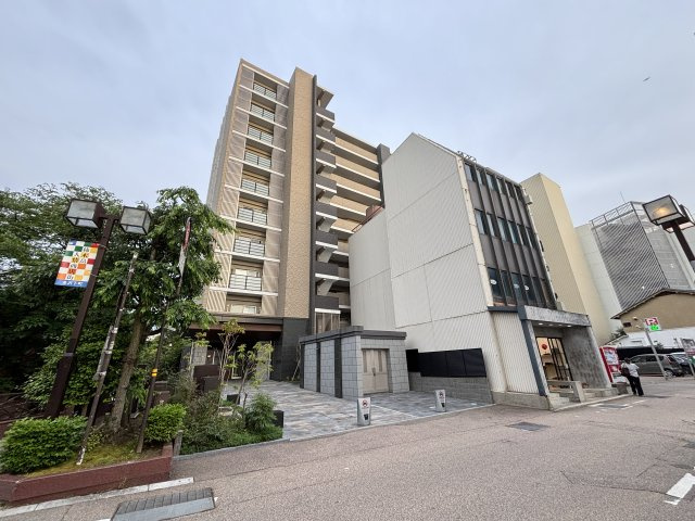 プレサンス ロジェ 金沢 香林坊