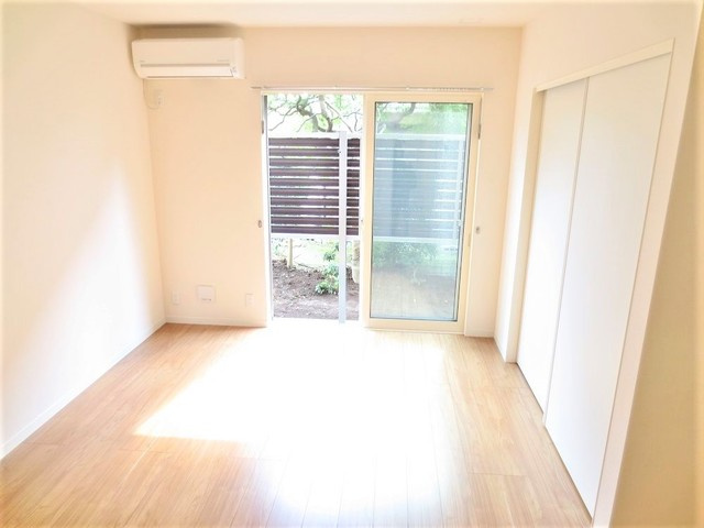 トレーヴォの洋室