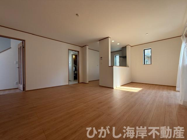 茅ヶ崎市香川４丁目　新築戸建の居間・リビング|16.8帖　LDK