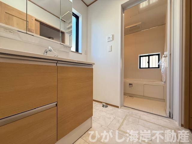 茅ヶ崎市香川４丁目　新築戸建の脱衣所|脱衣スペース