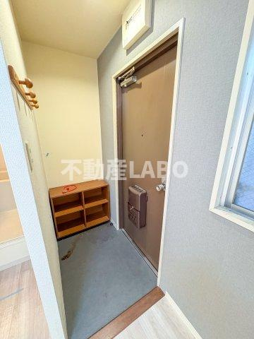 メロディハイツ吉積の玄関