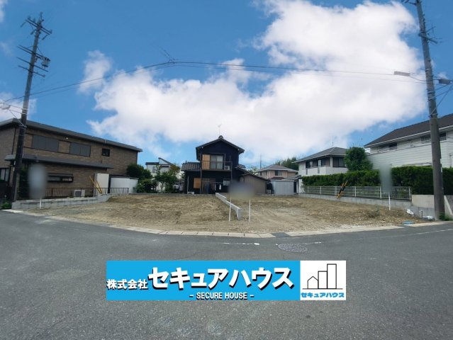 【同施工物件ご案内可能】知多市寺本台3丁目 全2棟の外観|■現地外観写真
駐車並列2台可能！オプション工事でカーポート設置などいかがでしょうか。その他にも、フェンスなどの「オプション工事」もご提案いたします♪