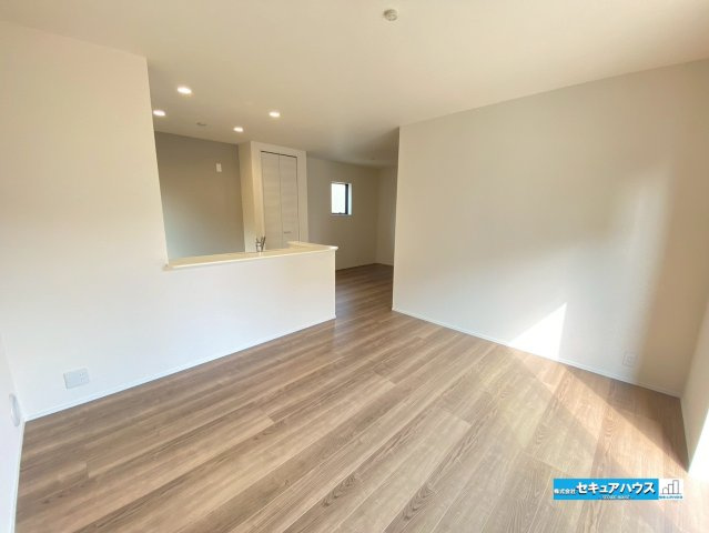 【同施工物件ご案内可能】知多市寺本台3丁目 全2棟の内観：施工例|【LDKイメージ】
◆日当たりが良く温かい広々リビングは家族の団らんスペースになります。