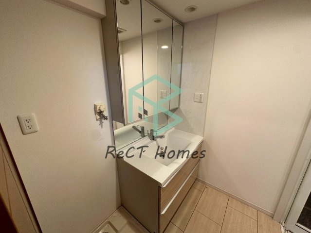 グラジオ元町プレミアムの洗面所