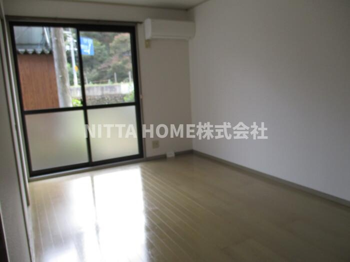 ヴェルジェの内装|７．５帖の洋室です( ^^)