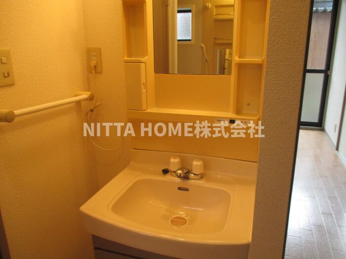 ヴェルジェの洗面所|新品の独立洗面台(*^^*)