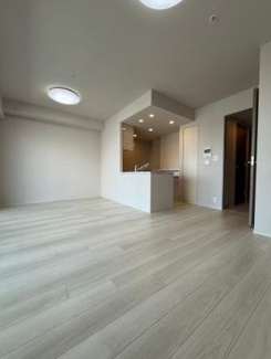 【居間・リビング】 | リーフィアタワー海老名ブリスコート | LD 約11.6帖