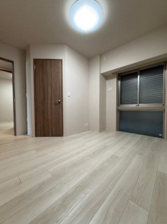 【洋室】 | リーフィアタワー海老名ブリスコート | 主寝室　約6.5帖