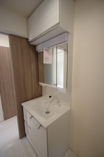 【独立洗面台】 | 【仲介手数料無料！！】府中市四谷４丁目　新築戸建て（全5棟）5号棟　4890万円