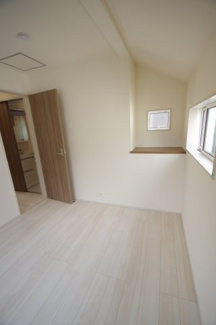 【洋室】 | 【仲介手数料無料！！】府中市四谷４丁目　新築戸建て（全5棟）5号棟　4890万円 | 5.5帖洋室