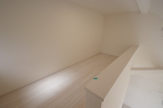 【収納】 | 【仲介手数料無料！！】府中市四谷４丁目　新築戸建て（全5棟）5号棟　4890万円 | ロフト収納