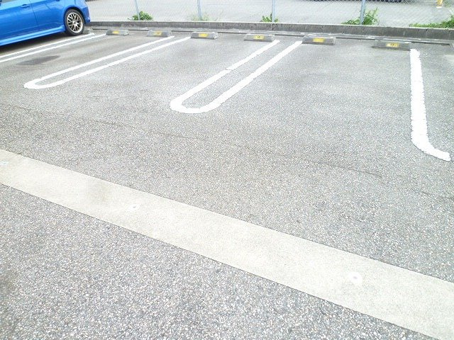 【駐車場】