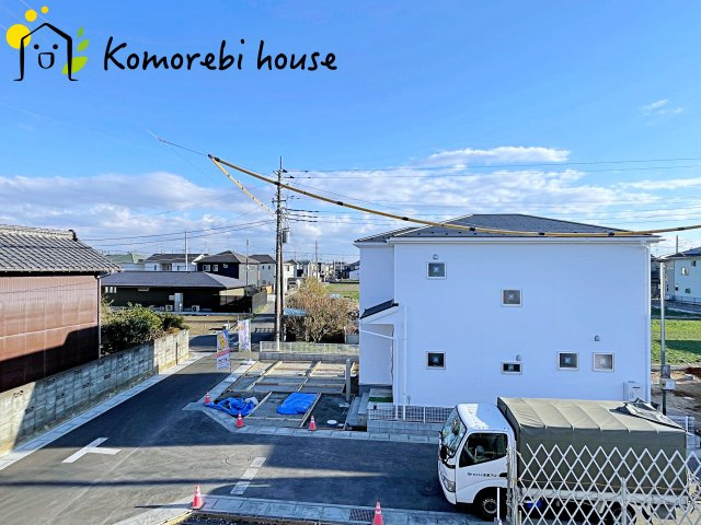 鴻巣市松原　新築一戸建て　リーブルガーデン　03の展望|住宅街ならではの落ち着いた雰囲気と、しっかり確保された明るさが魅力の眺望です。															