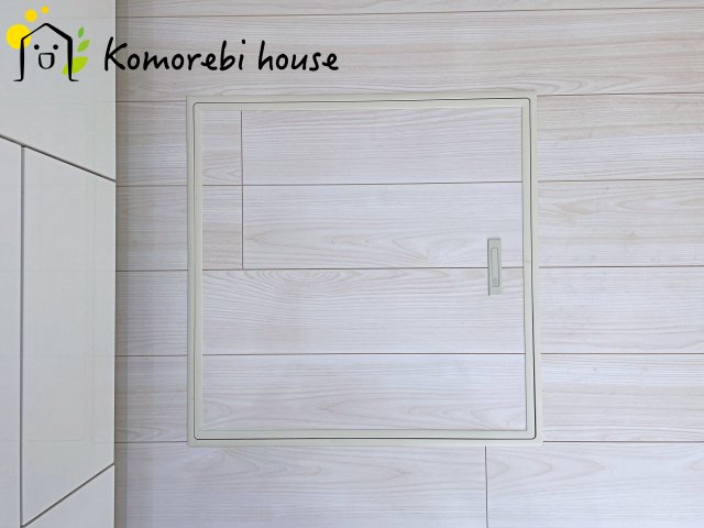 鴻巣市松原　新築一戸建て　リーブルガーデン　03の収納|調味料やストック食材、非常用品までまとめてしまえる床下収納。キッチン周りがすっきり片付き、必要な時にさっと取り出せる“賢い収納スペース”として毎日の家事を支えます。															