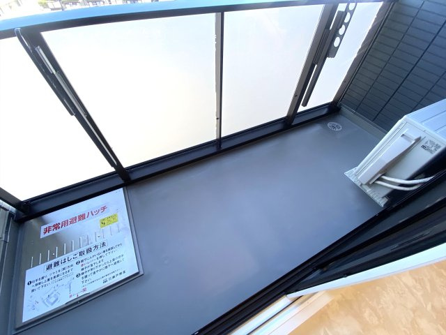 プレミア西条中央Ｂ棟のバルコニー