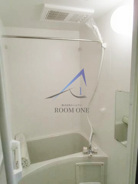 ココハイム鶴見の浴室|お風呂です。