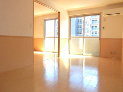 【居間・リビング】 | グランメールＭ | おしゃれな居間です