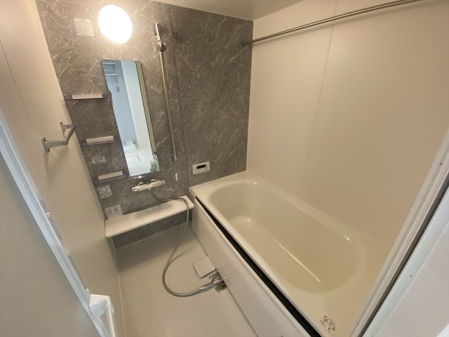 プレミア西条中央Ｂ棟の浴室